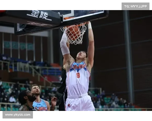 周琦加盟新疆的五个关键时刻：从初登场到重新归队的篮球之路